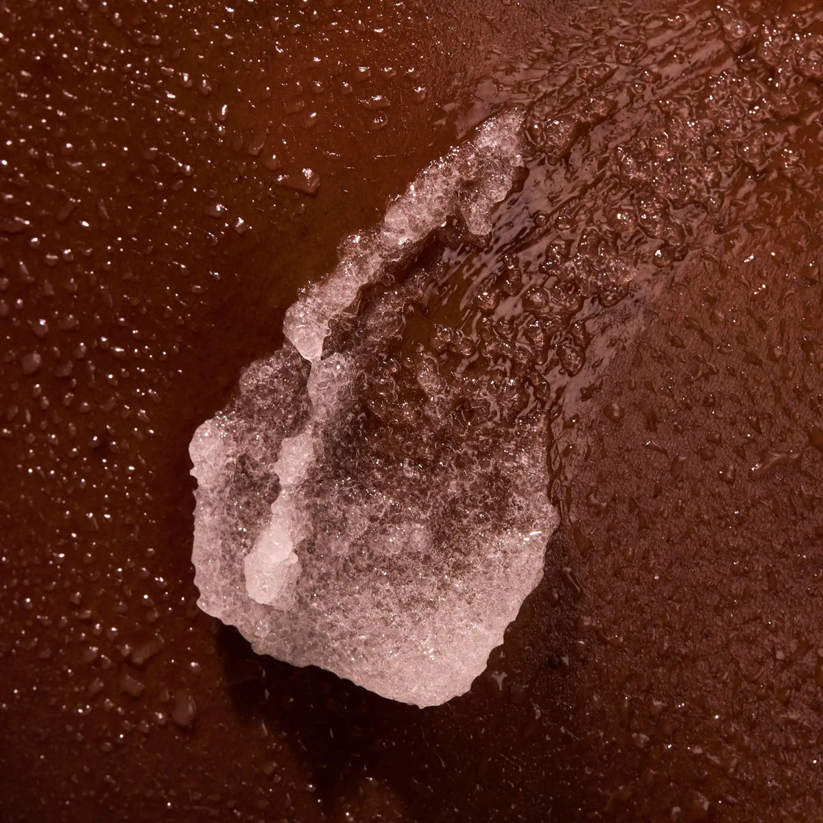 the-glow-getter-multi-oil-body-scrub-r7 NATR-40028-Alt-Image-TheGlowGetterMulti-OilBodyScrub-08.webp